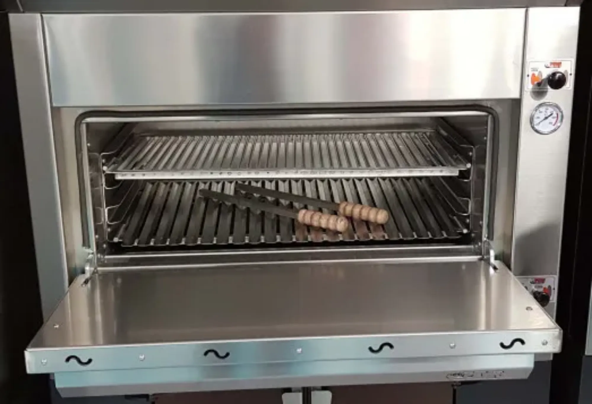 Picture of Peva LM65 - Charcoal Oven - LM65