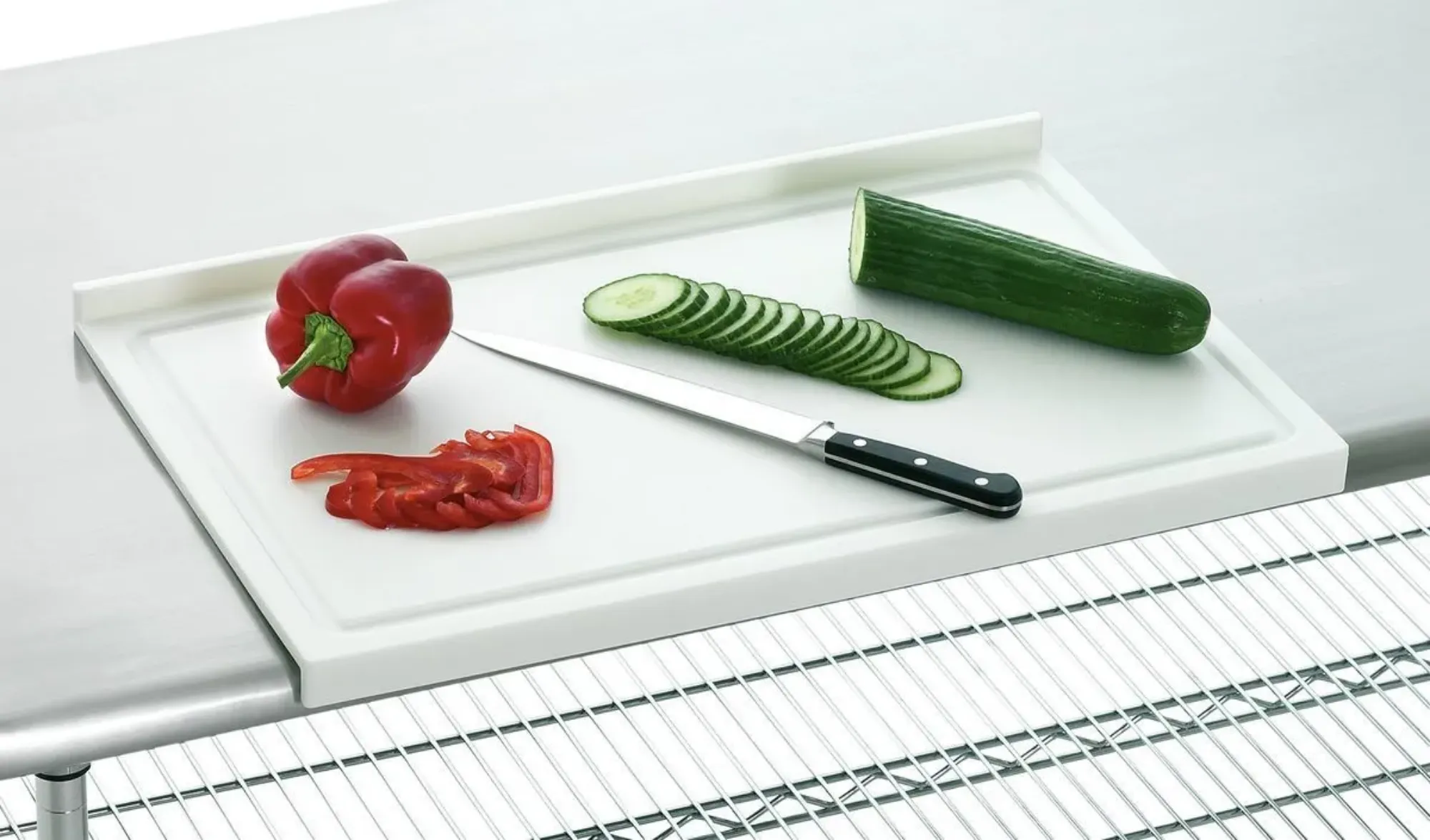 Picture of Bartscher Cutting board PE, stop-edge, white - A120588